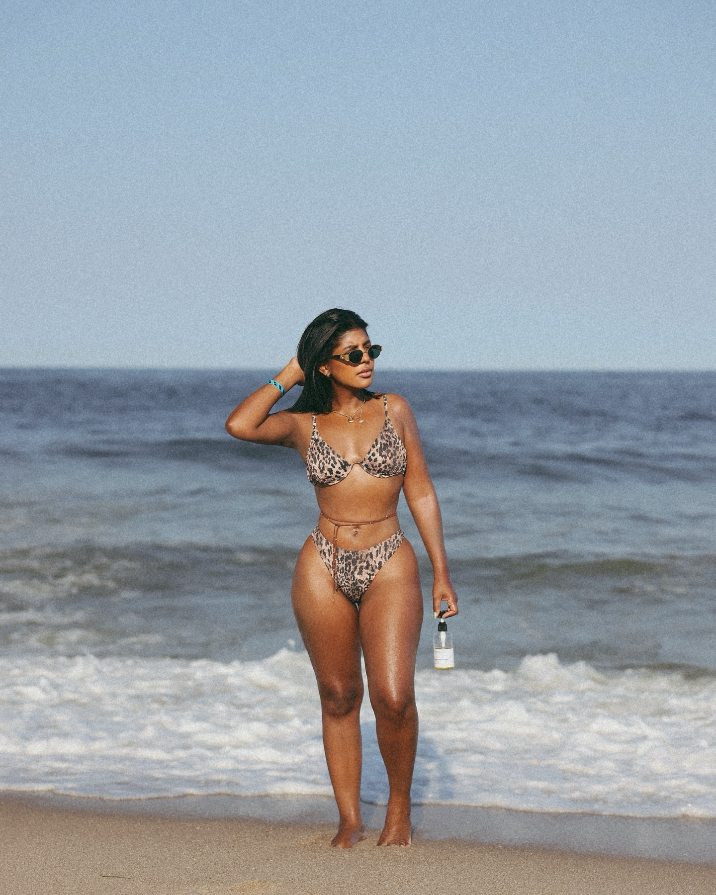 Summer vibes 🔆 get your body oil @enzaskin 

#pointpleasantbeach 
@shein_us traje de baño 
Links in bio LTK