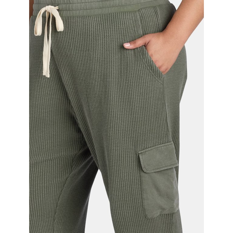 Terra & Sky Women's Plus Size Pull On Waffle Knit Cargo Pants, 27” Inseam, 0X-4X | Walmart (US)