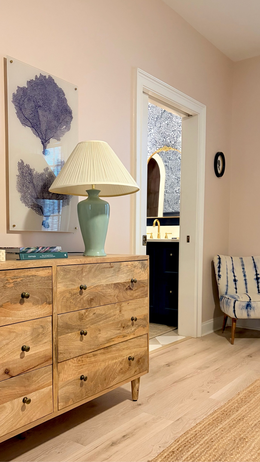 Replaced one thrifted lamp with a new thrifted lamp 🤣💃🏼 



#LTKdayinmylife #LTKHome #LTKspring