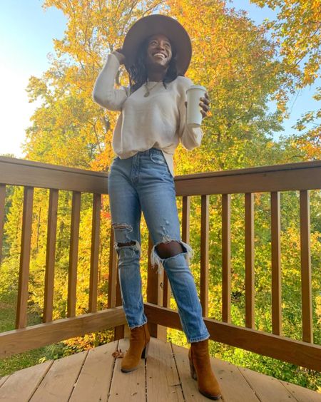 Fall porch outfit - Abercrombie jeans outfit - cream sweater - brown boots - fall hats - fall outfits women 


#LTKunder100 #LTKSeasonal #LTKstyletip