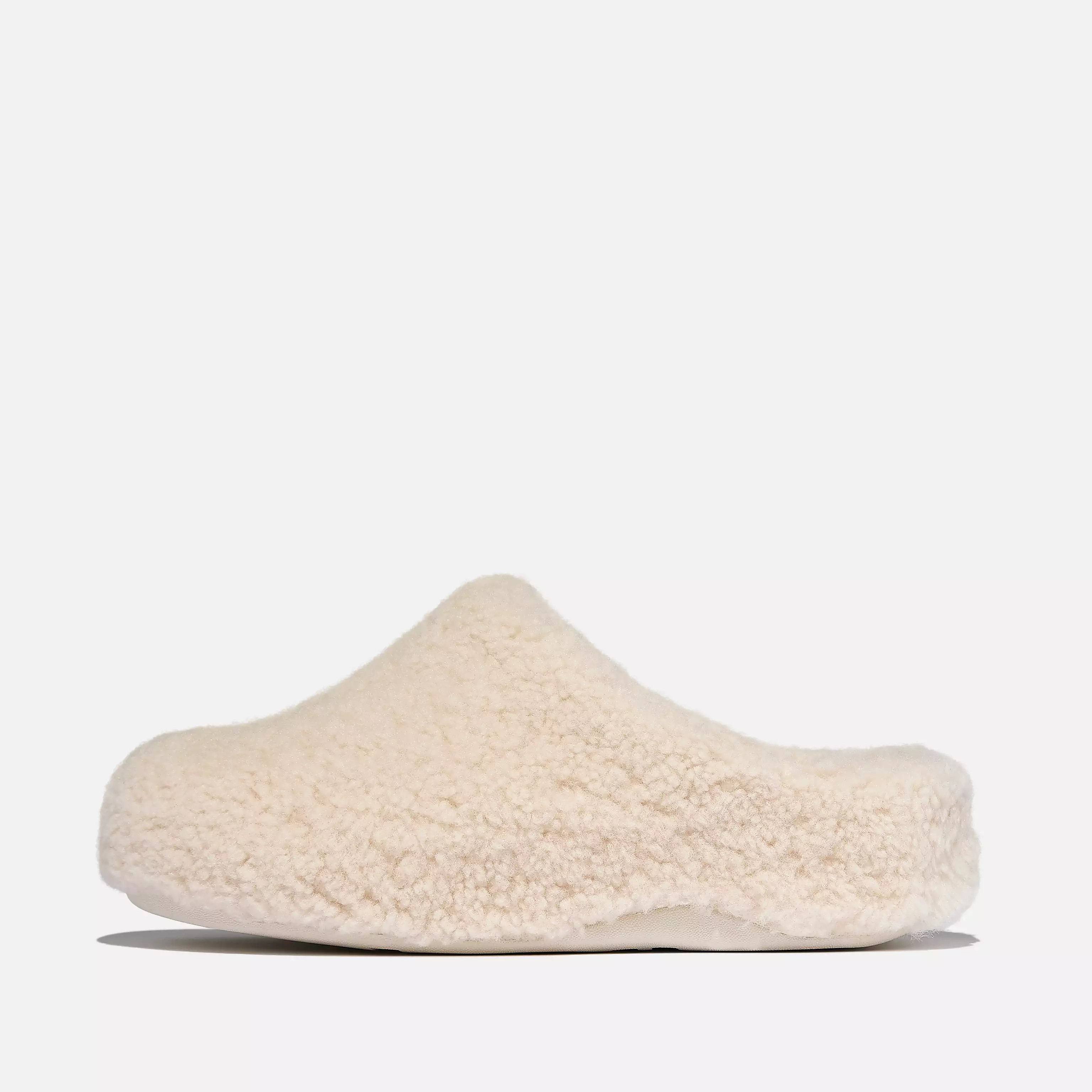 SHUV Curly-Shearling Clogs | FitFlop (UK)