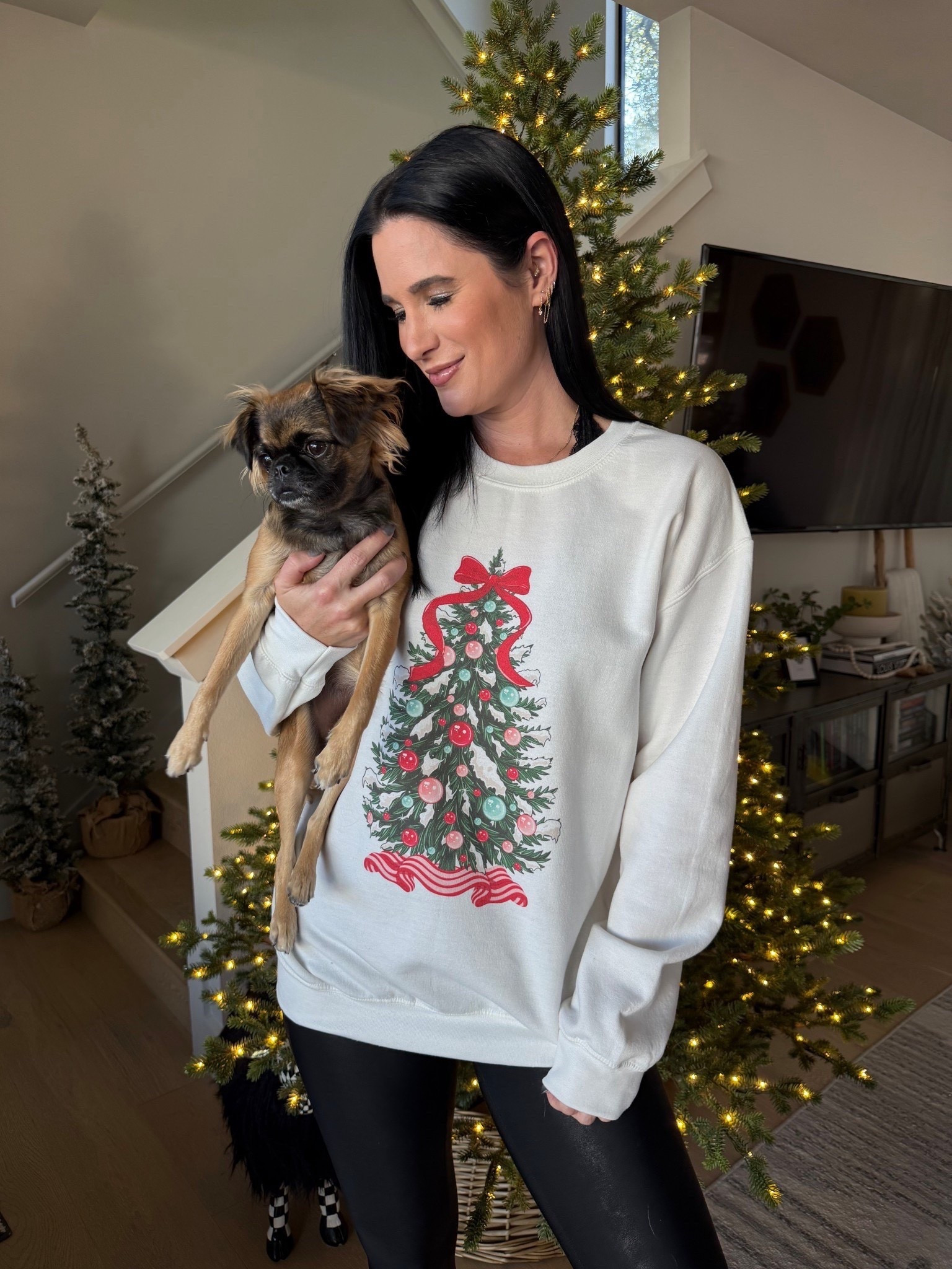 How cute is this Christmas tree sweatshirt? It is currently 10% off for Black Friday. I wear the size medium. My SPANX faux leather leggings are 50% off and only $49 from $98. I wear the size small.


#LTKHoliday #LTKFindsUnder50 #LTKGiftGuide