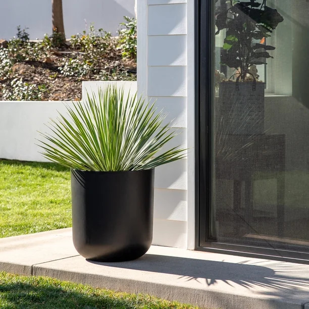 Veradek 18.5" x 18.5" x 20" Round Black Plastic Plant Planter | Walmart (US)