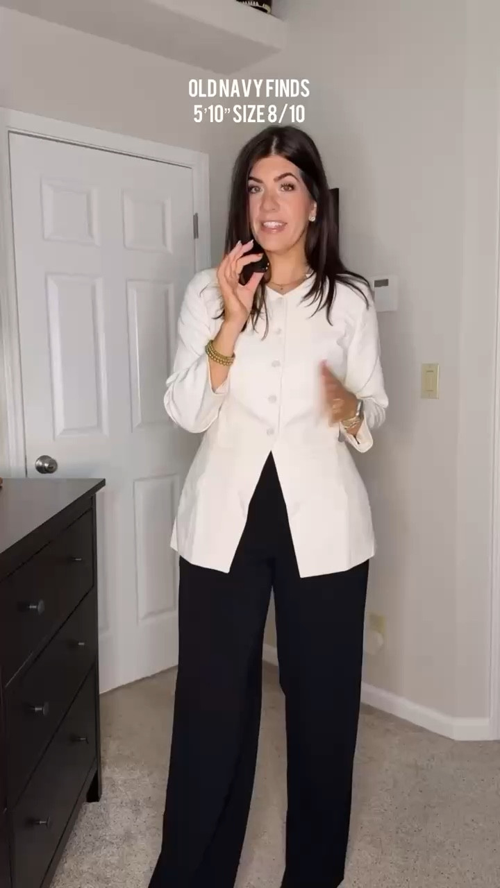 Old navy sale! Collarless white blazer-medium (it’s a bracelet length sleeve) Black pull on trouser- medium tall 


trending, midsize fall, fall outfit inspo, midsize style, casual outfit, fall colors, sweater weather, midsize fashion, fall fashion, fall chic, easy outfit, mom style, midsize mom, trending fall fashion, white blazer, black pants, workwear, office outfit

#LTKootd #LTKMidsize #LTKHoliday