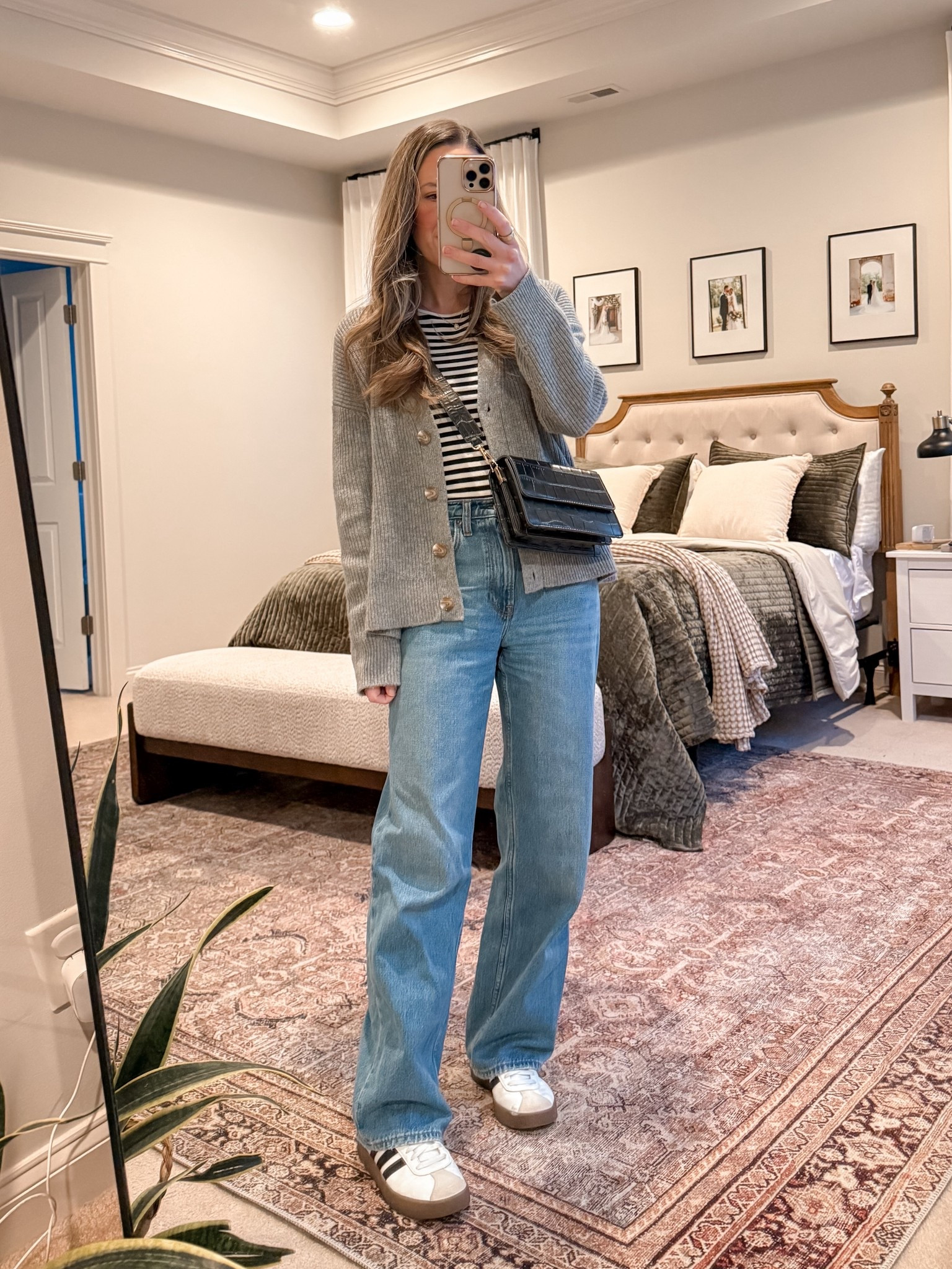 A go-to mom uniform 🩶 Classic, comfortable, and elevated.
Wearing the Quince Mongolian cashmere cardigan (size S — use code INFG-25SIMPLYCHICMAMA10 for a discount!) and Abercrombie high-rise loose jeans in regular length (I’m 5’4”).

Perfect everyday look for errands, school drop-off, or weekend plans.

#QuinceFinds #AbercrombieStyle #CapsuleWardrobe #LTKClassicStyle #MomStyle #EffortlessOutfits #LTKEverydayStyle #MinimalWardrobe #LTKWinterStyle

#LTKmomlife #LTKootd #LTKgrwm