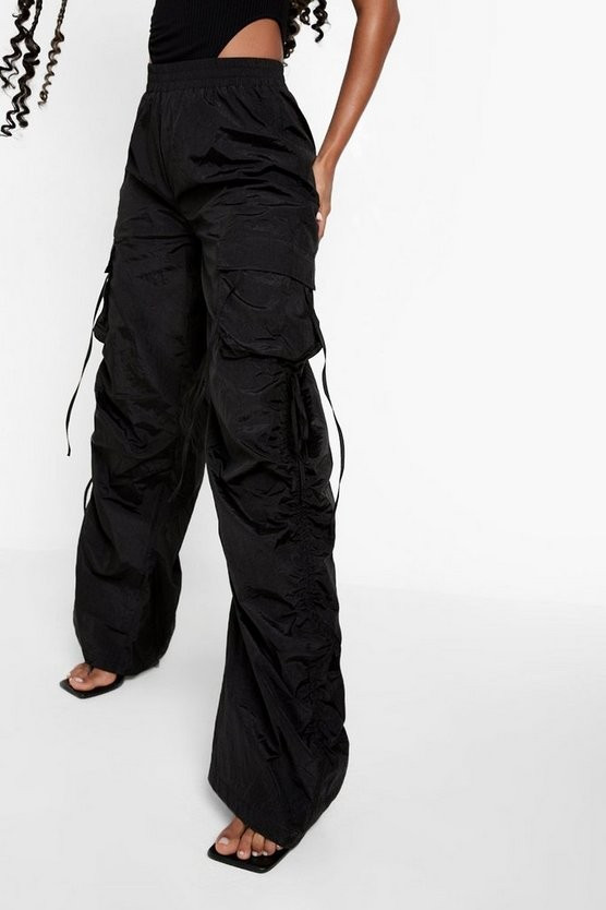 Cargo-Hose mit weitem Bein | Boohoo.com (DE)