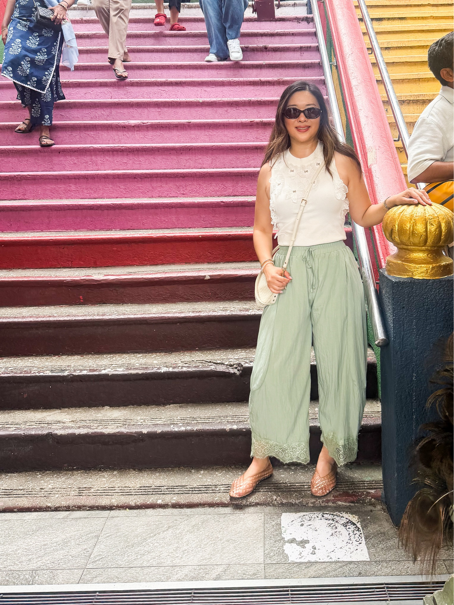 Malaysia Travel Outfit 
Tank: Small
Lace Hem Pants: Small
Jelly Flats