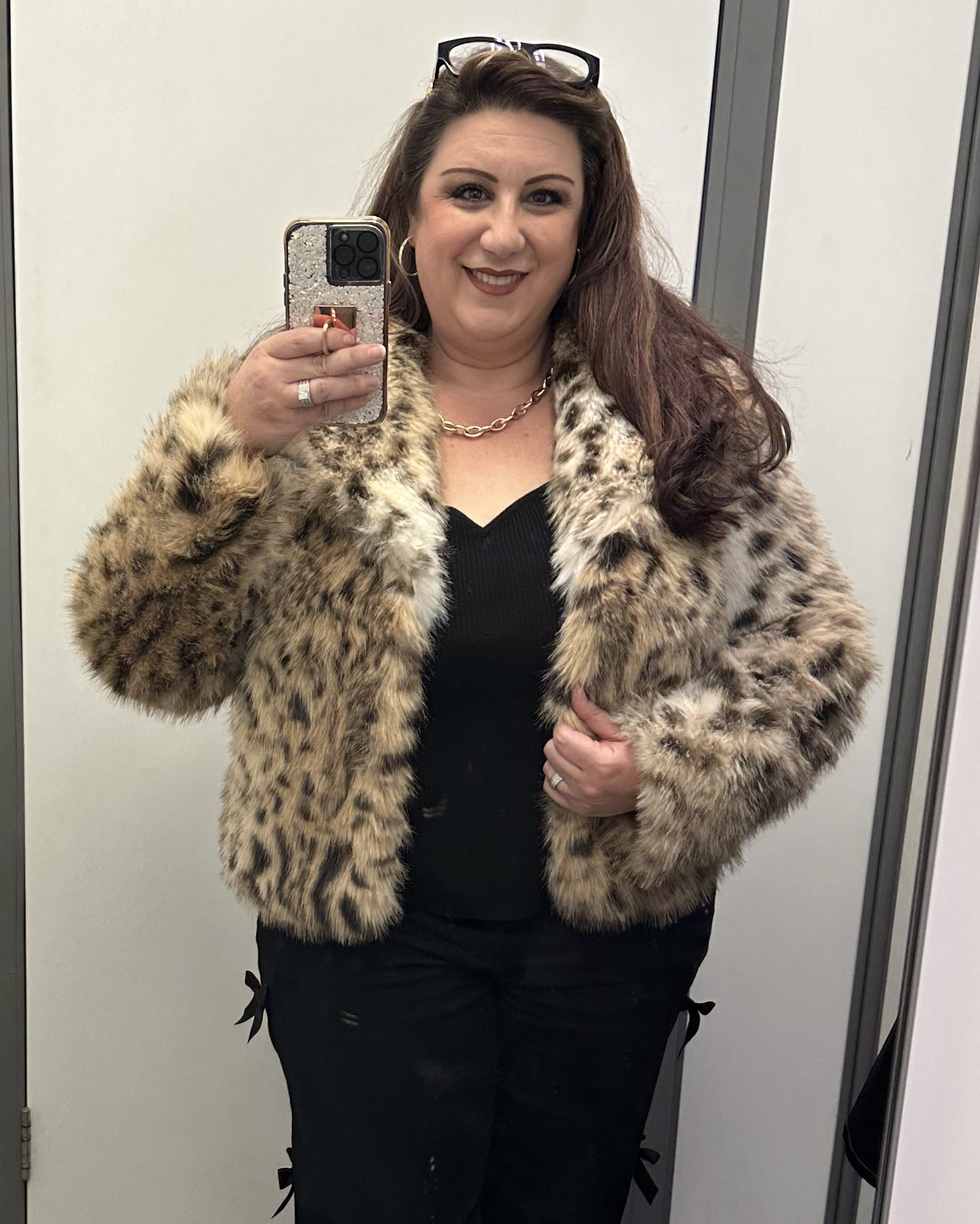 If your looking to have Bad B - - ch energy for 2026 this jacket has got that vibe in spades! Finally on sale nearly 50% off.

I’ve also 🔗 a round up of the best jackets I’ve found this season on my LTK ❤️

The. Bow jeans are selling out quick too.
The boots also fit wide calfs.


Comment “ grrrreat “ for 🔗 or ✅ my LTK @StylingCurves

#leopardjacket #walmartfashion #walmartstyle #walmartfinds #winteroutfit #winterootd
#fauxfurjacket #jerseystyle #plussizecoat #midsizecoat #cutecoats #cuteclothes #widecalfboots #winterjackets #winterjacket

#LTKSeasonal #LTKootd #LTKmomlife #LTKPlusSize #LTKSaleAlert