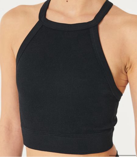 This is one of my favorite tanks. I wear it all the time. It’s ribbed with compression. I wear a large- I did order more in a medium but they haven’t come yet. 