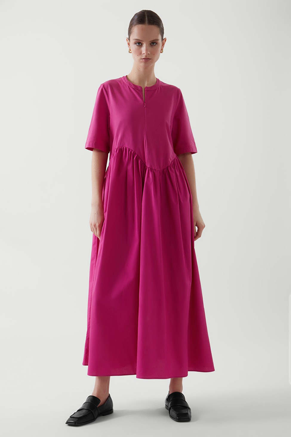 OVERSIZED-KLEID MIT ASYMMETRISCHER TAILLE | COS (US)