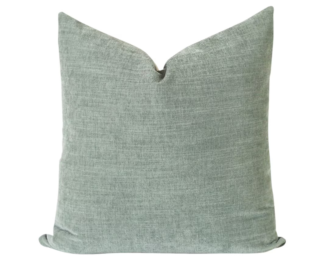 Green Velvet Pillow, Velvet Pillow Cover, Pillow Covers 20x20, 24x24 Pillow Cover, Throw Pillows,... | Etsy (US)