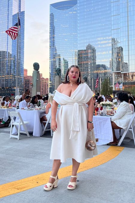 What I wore to diner en blanc last night 

This dress is a bit old - linking some similar options! 

