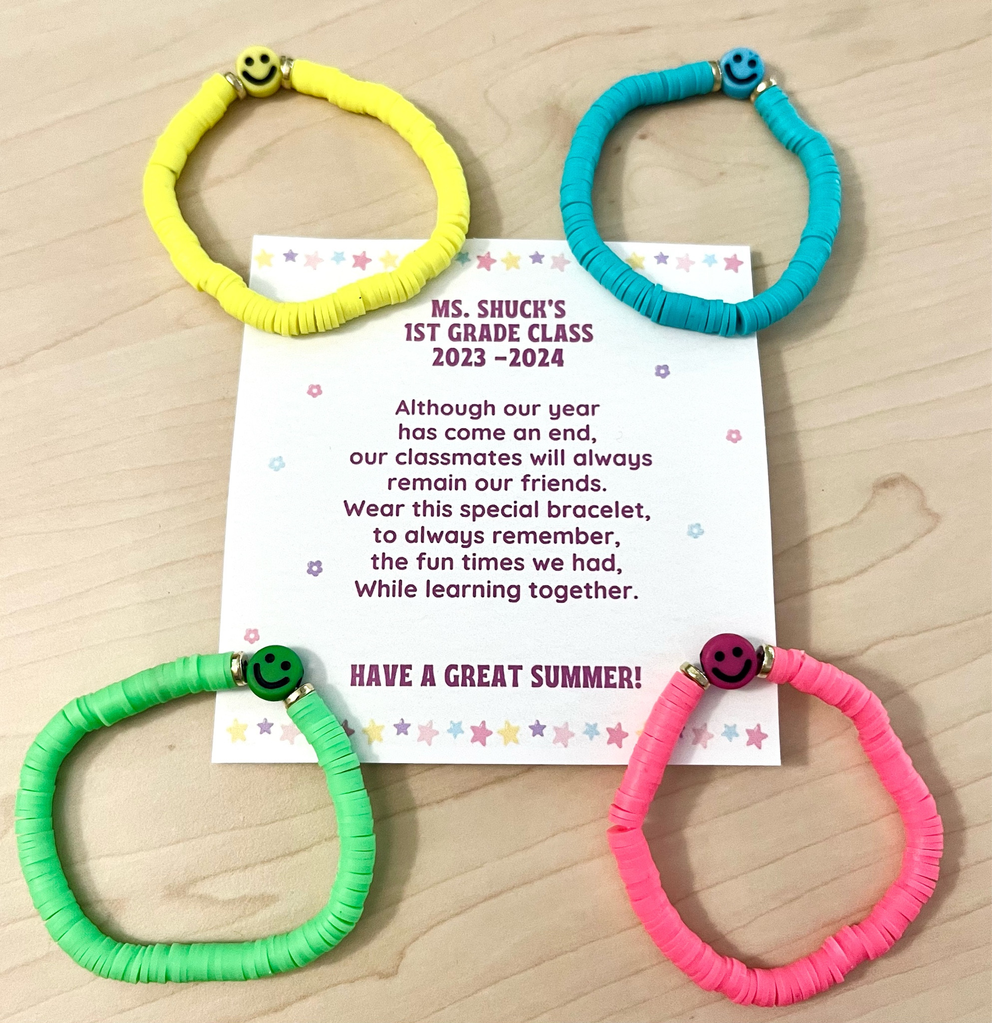 Obsessed with the end of year gifts i’m giving my students this year!! The bracelets are from Amazon & I made the card on Canva. Everything cost less than $1 per student 💛