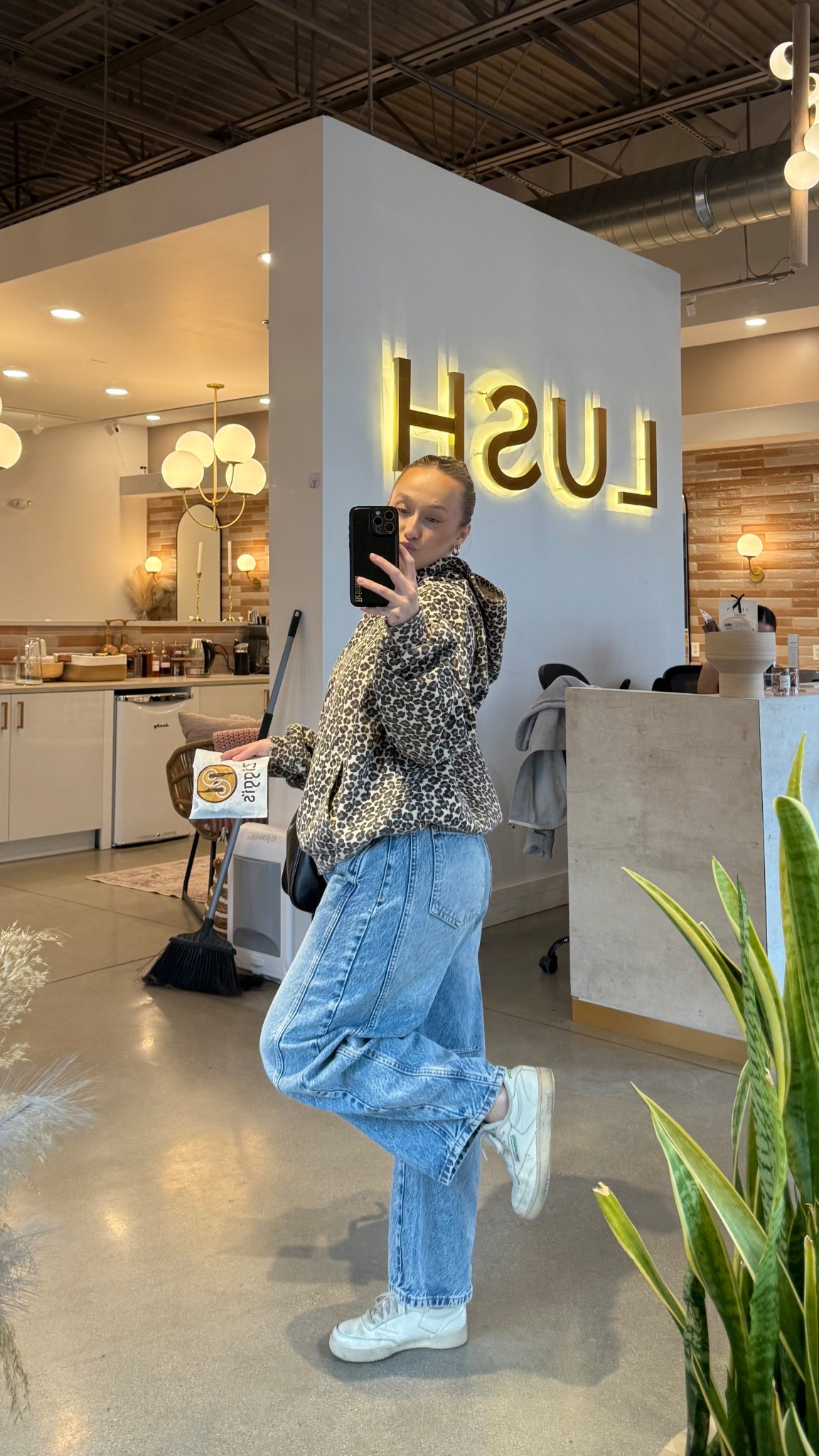 HAIRSTYLIST OOTD!
cheetah hoodie & my fav jeans! 
 

#LTKWorkwear #LTKPetite #LTKStyleTip