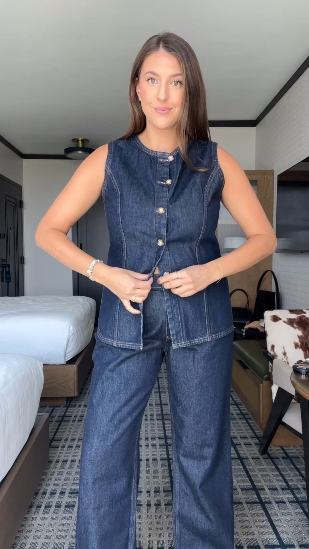 Grwm LTKCON day 1 wearing this Abercrombie denim set 


size 10 fashion | size 10 | Tall girl outfit | tall girl fashion | midsize fashion size 10 | midsize | tall fashion | tall women | 

#LTKMidsize #LTKStyleTip #LTKCon