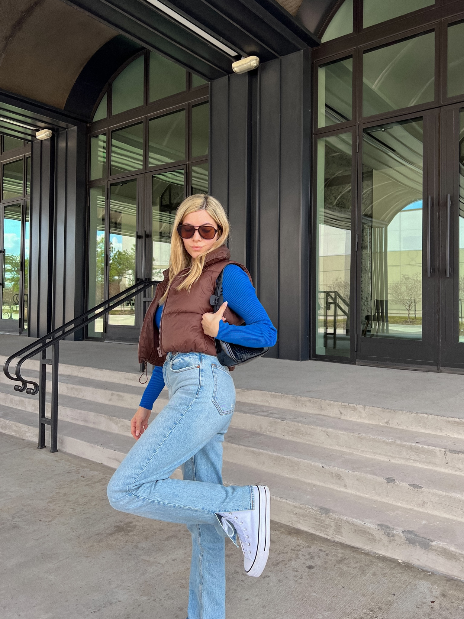 Bodysuit size small 
Puffer vest small
Jeans 26 R 


Winter fashion, winter outfit ideas, brown puffer vest, blue longsleeve bodysuit, Abercrombie bodysuit, Abercrombie jeans, slit hem jeans, high rise straight 90 jeans, white converse, high top converse, platform converse, street style outfit, street wear, casual outfits

#LTKSeasonal #LTKFind #LTKSale