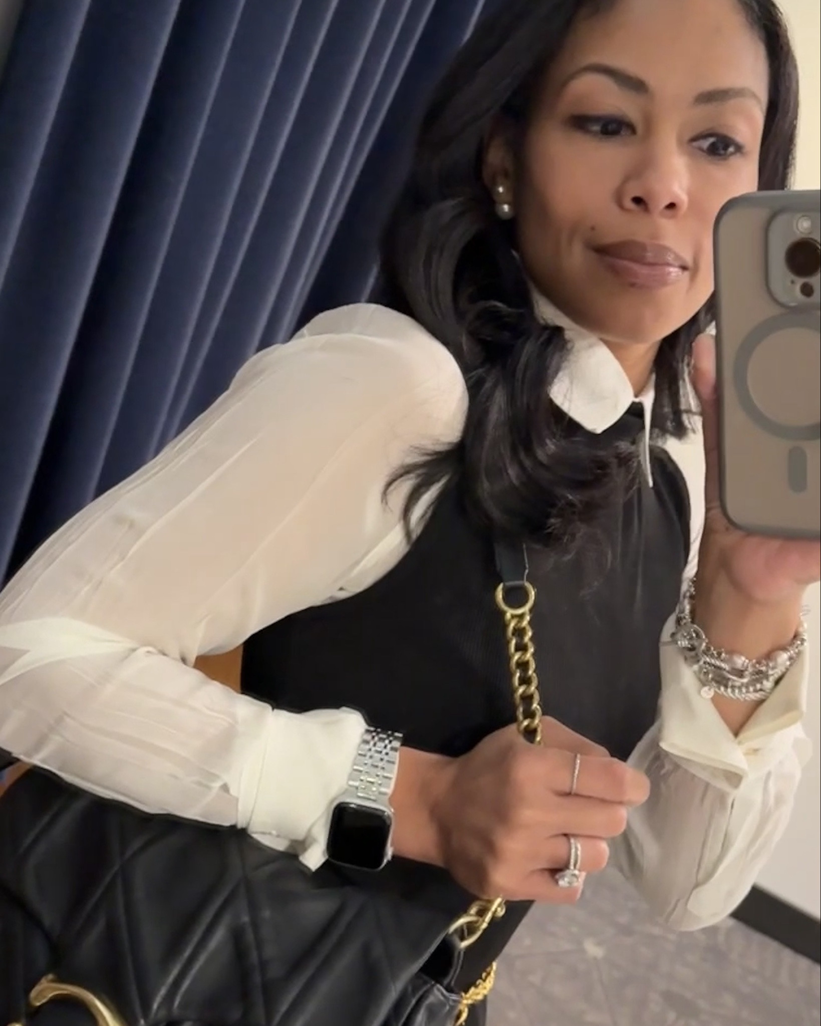 #ootd includes the fabulous Times Square Tabby… the one I forgot to include in my Black Handbag Collection video 🖤 

#LTKHoliday #LTKdayinmylife #LTKgrwm