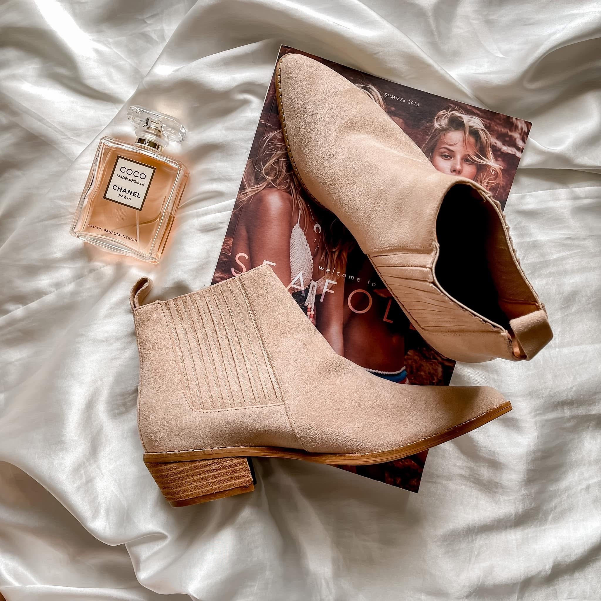 Okay, it’s only August 1st… but can we all admit we’re already dreaming of fall vibes and rocking those #suedeboots?

#LTKootd #LTKSeasonal #LTKOver40