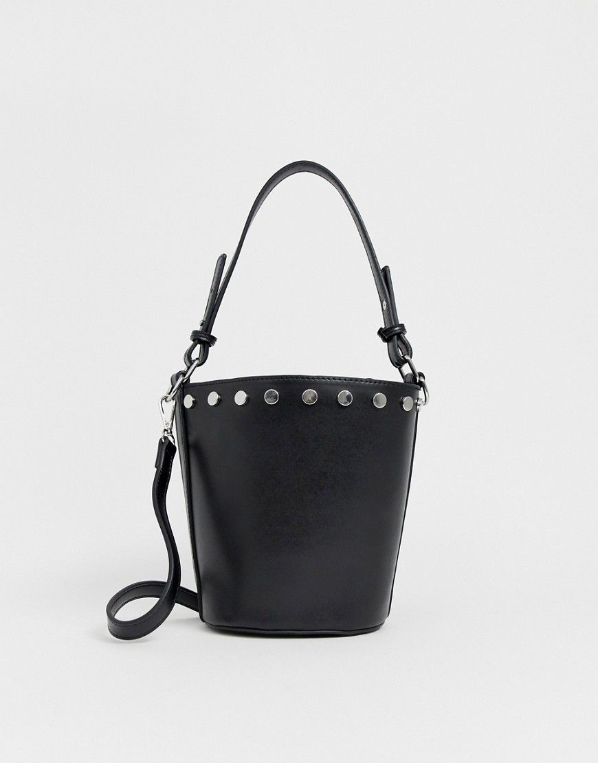 Pieces studded bucket bag - Black | ASOS US