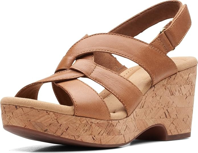 Clarks Women's Giselle Beach Wedge Sandal | Amazon (US)