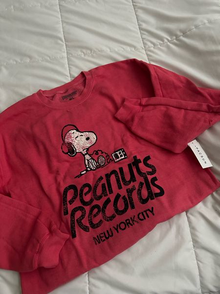 Amazing peanuts crew ( and is on sale -20% off site ) 

#LTKsalealert #LTKfindsunder50 #LTKstyletip