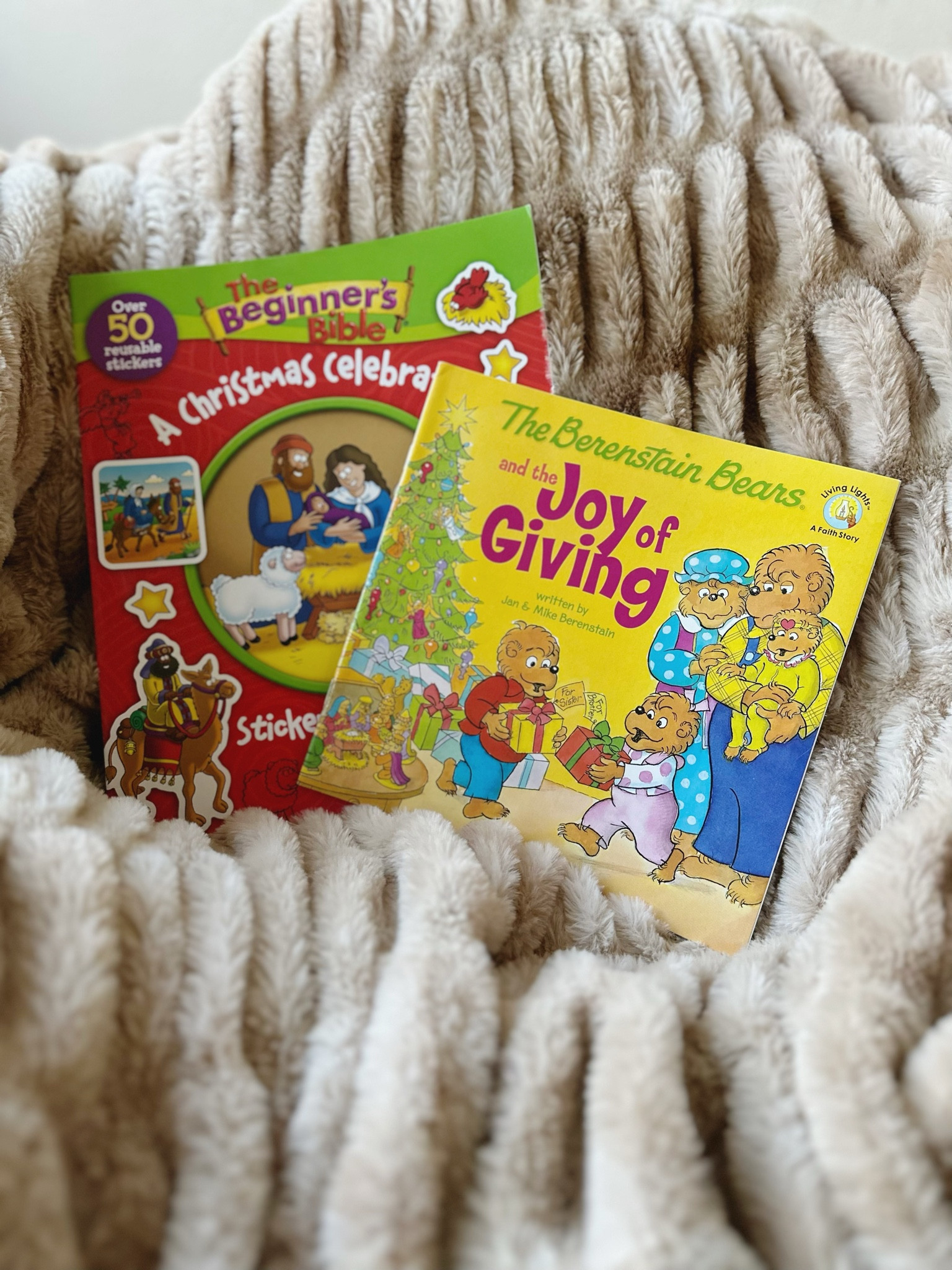 Sweet family friendly Christmas books 📚 🎄❤️

#LTKHoliday #LTKGiftGuide #LTKkids