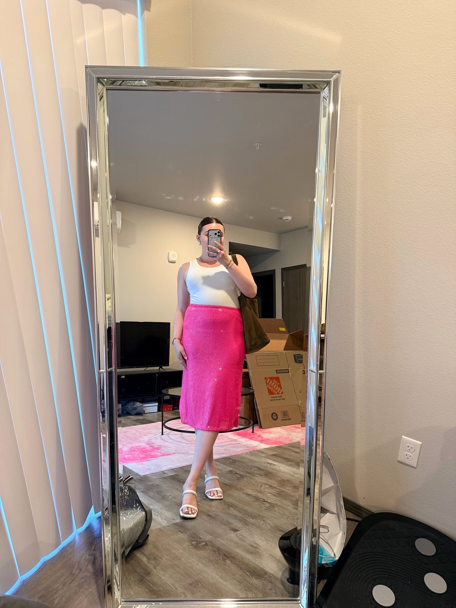 Pro networking tip, wear something a bit eclectic so people come up to you! Statement outfits are my business go to and this one certainly did not disappoint 🤭

I’m wearing a M tank, size L skirt and size 9 sandals

#LTKootd #LTKMidsize #LTKWorkwear