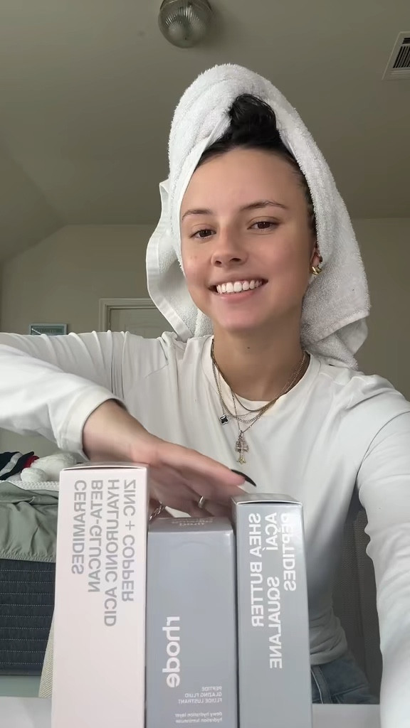 I recently just tried the Rhode barrier set and it has CHANGED my skincare routine! My skin is so glowy and hydrated. This set is a 10/10.

#LTKBeauty #LTKGiftGuide #LTKU