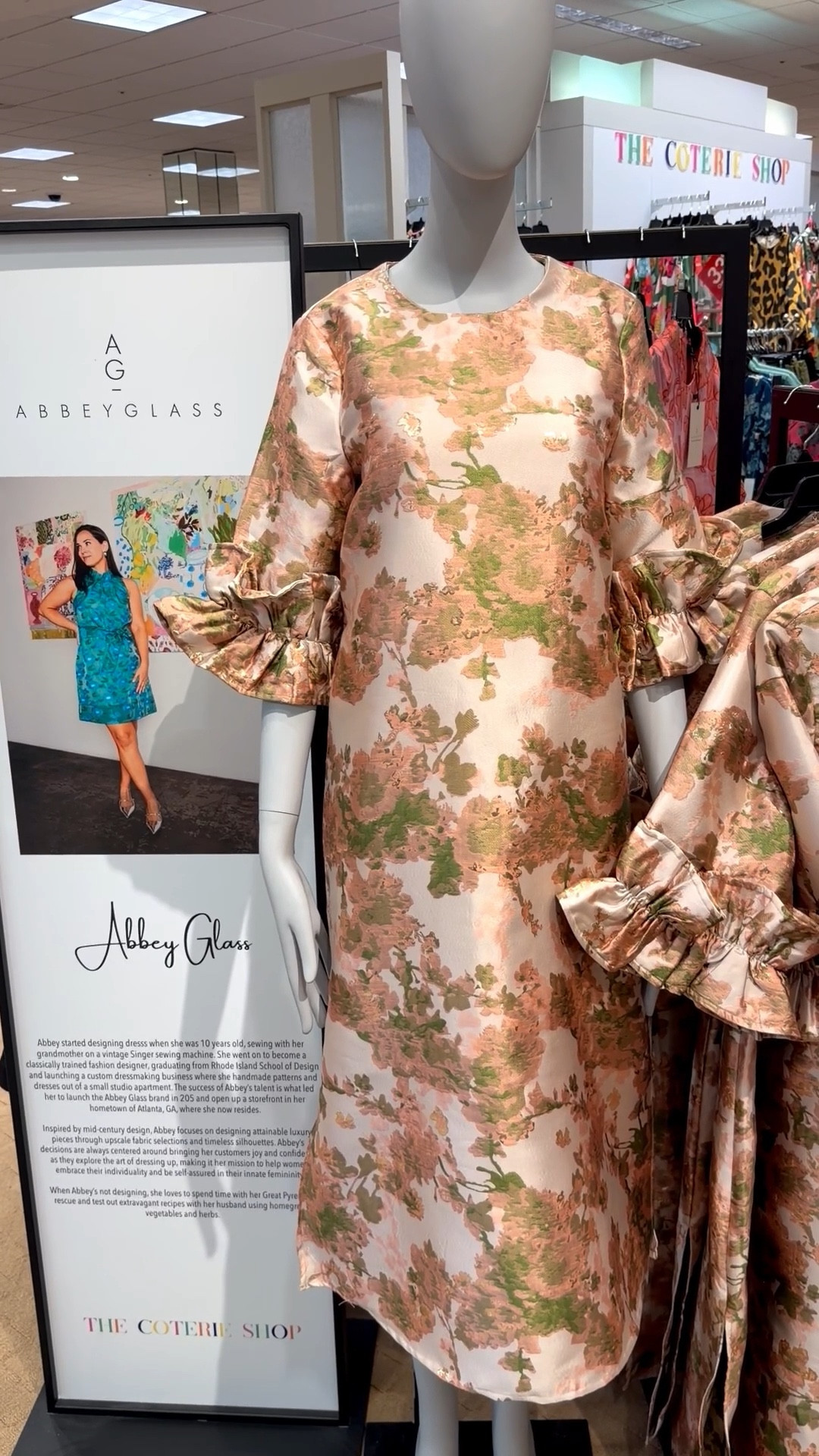 Contemporary
From Abbey Glass, this dress features:
Jacquard fabrication, Shift silhouette
Crew neckline, 3/4 sleeves, Ruffle cuff
Wedding guest dress. Special occasion dress