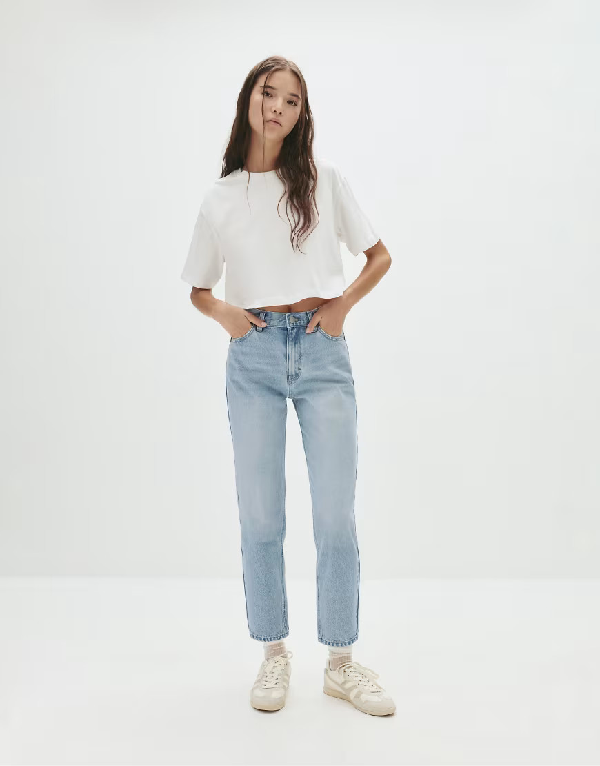 Pull&Bear high waist mom jeans in light blue | ASOS (Global)