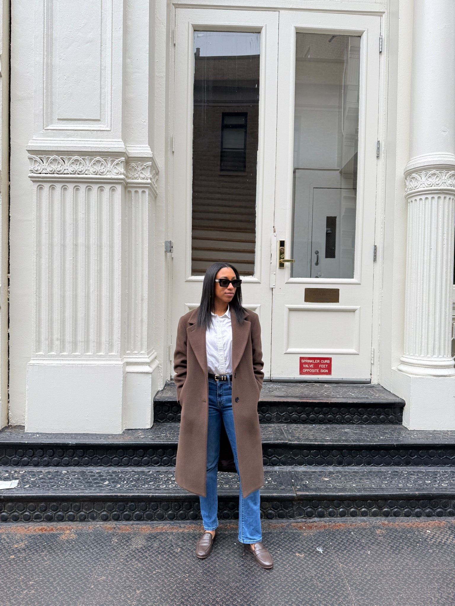 A button down, jeans & loafers is the perfect transitional outfit to take you from winter to spring. 

On a chilly day, throw in a wool coat like I did here. On a warmer day, a trench coat or a sweater over your shoulders is perfect. 

A button down & jeans is the perfect uniform for anyone including petite girls!


spring outfit, spring transitional outfit, winter outfit, minimalist style, minimal outfit

#LTKootd #LTKWorkwear #LTKPetite