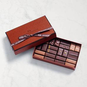La Maison du Chocolat Coffret Maison Dark &amp; Milk Chocolate | Williams-Sonoma