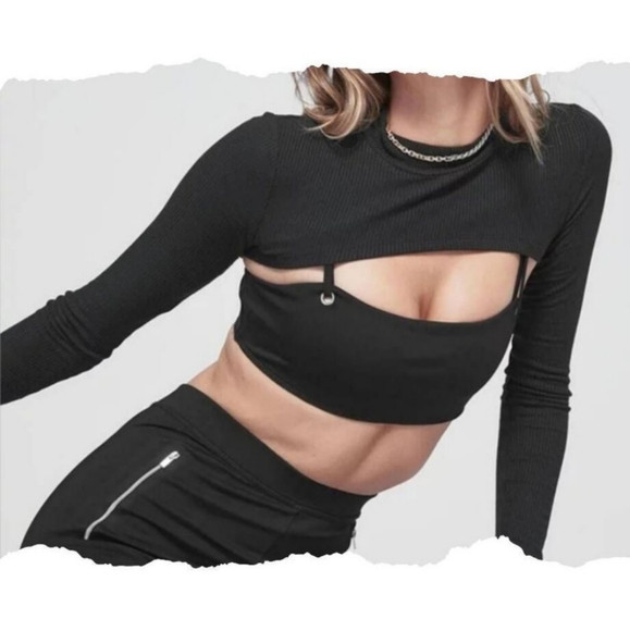 Alo Yoga Thrill Seeker Shrug in Black | Poshmark