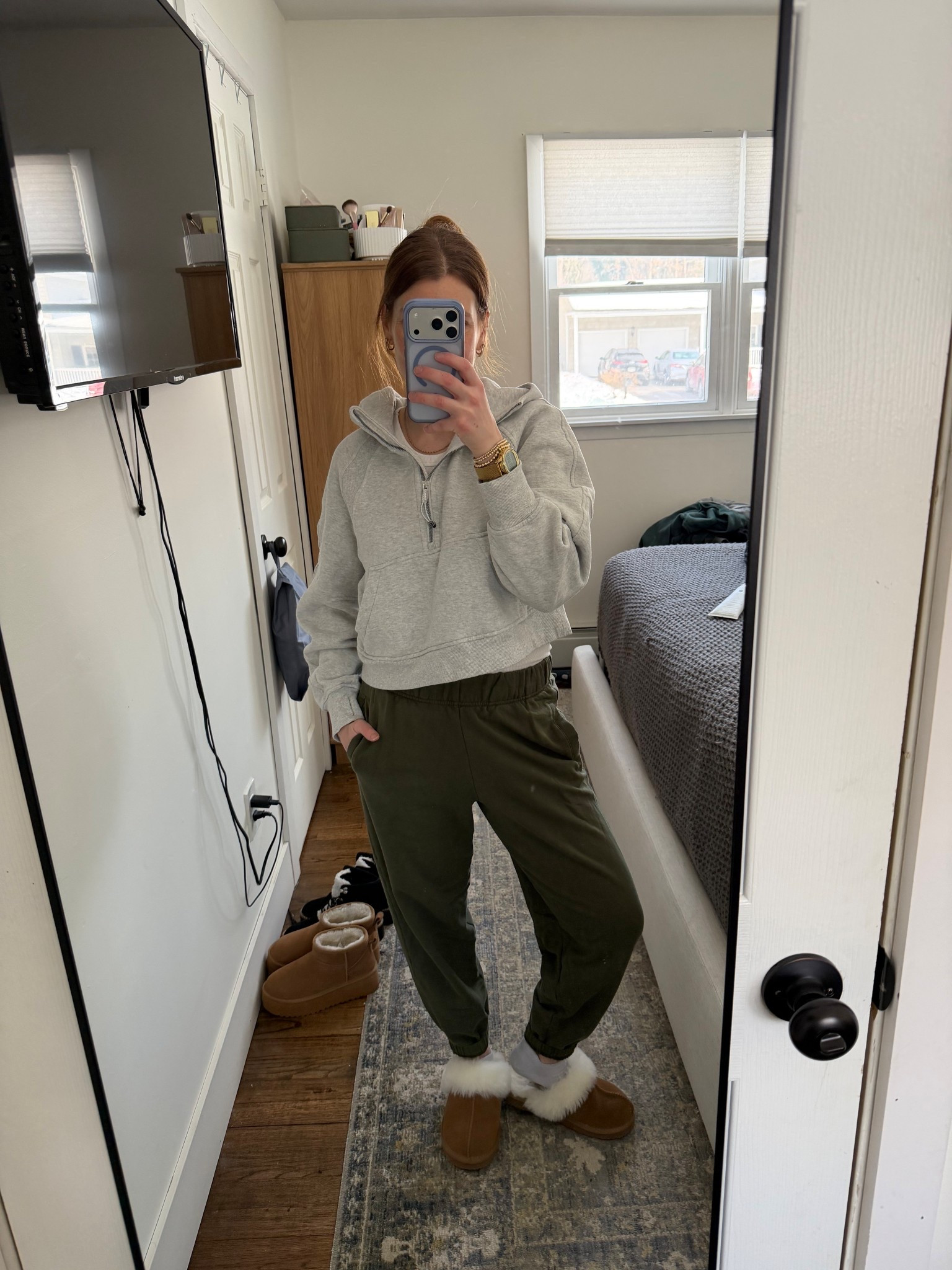 Lazy day lounge wear winter time 

#LTKootd