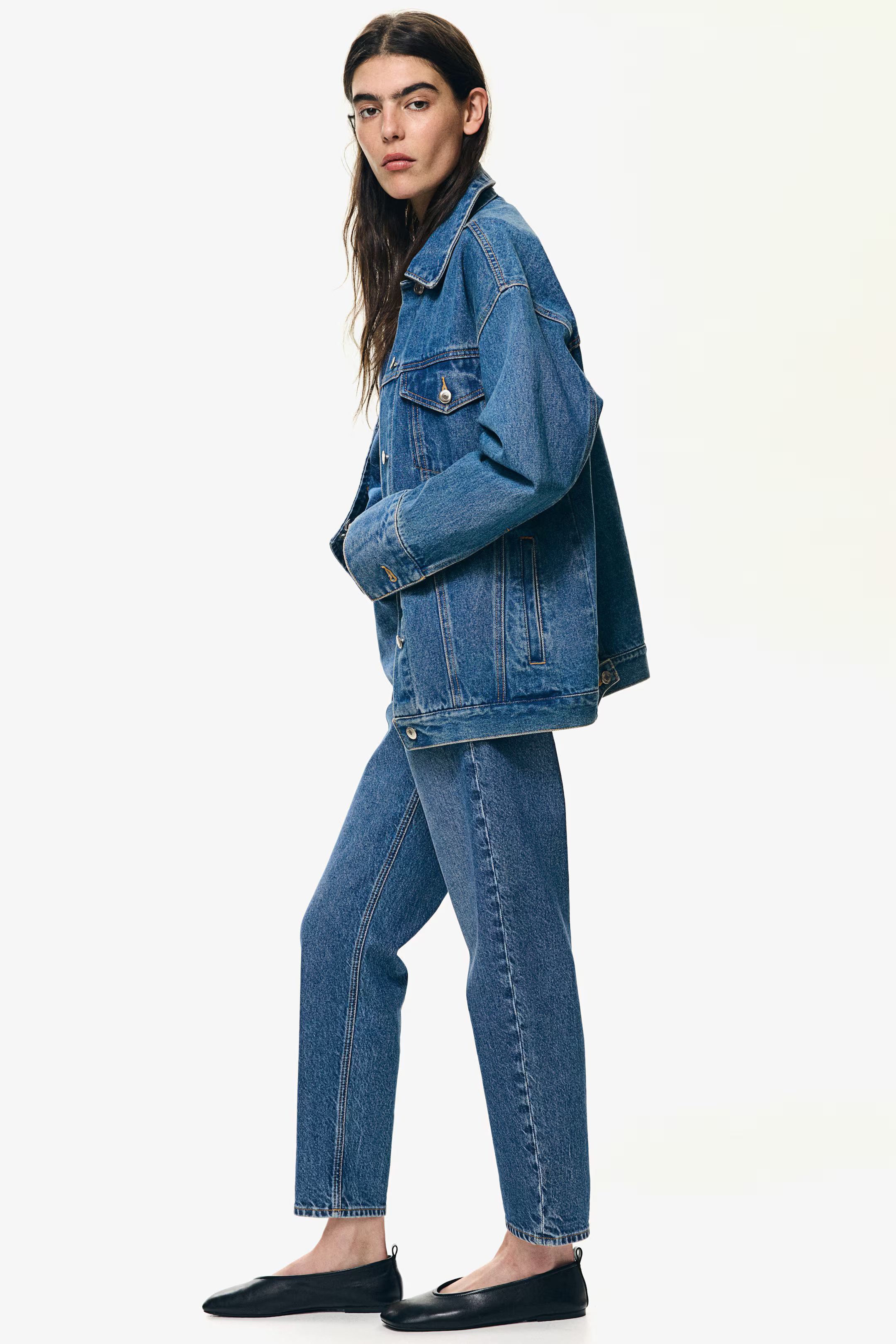 High Rise Slim Leg Mom Jeans | H&M (US + CA)