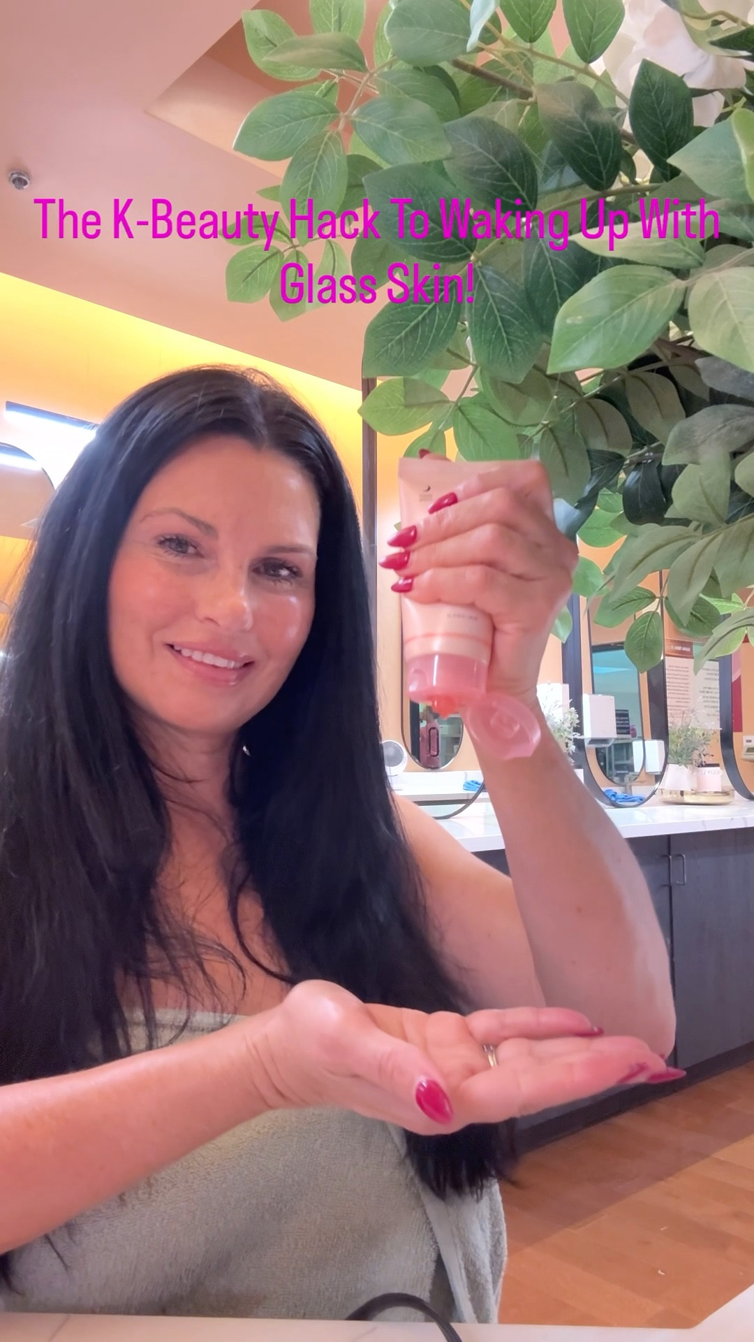 ✨Unlock your ultimate overnight glow vith the Medicube PDRN Pink Caffeine Night Wrapping Mask! ✨
This K-beauty powerhouse is my secret Neapon for waking up to visibly firmer, deeply hydrated, and radiant skin. Infused vith PDRN and caffeine, it works while you sleep to deputt, smooth, and enhance your natural contours.
Say goodbye to tired-looking skin and hello to your best complexion yet!
Ready to experience glass skin?

#koreanskincare #skincare #facemasks
#medicube #kbeauty

#LTKgrwm #LTKBeauty #LTKvlog