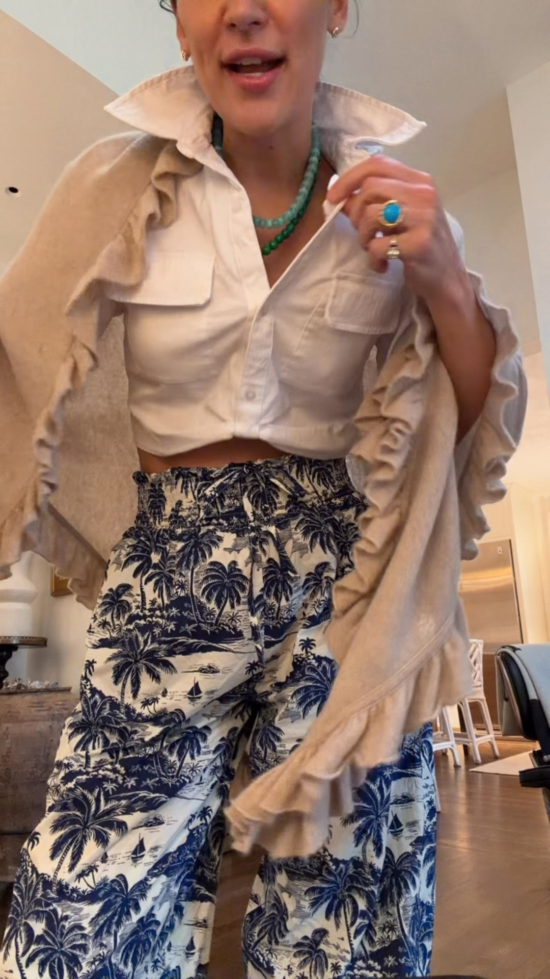 Ruffle cashmere wrap 