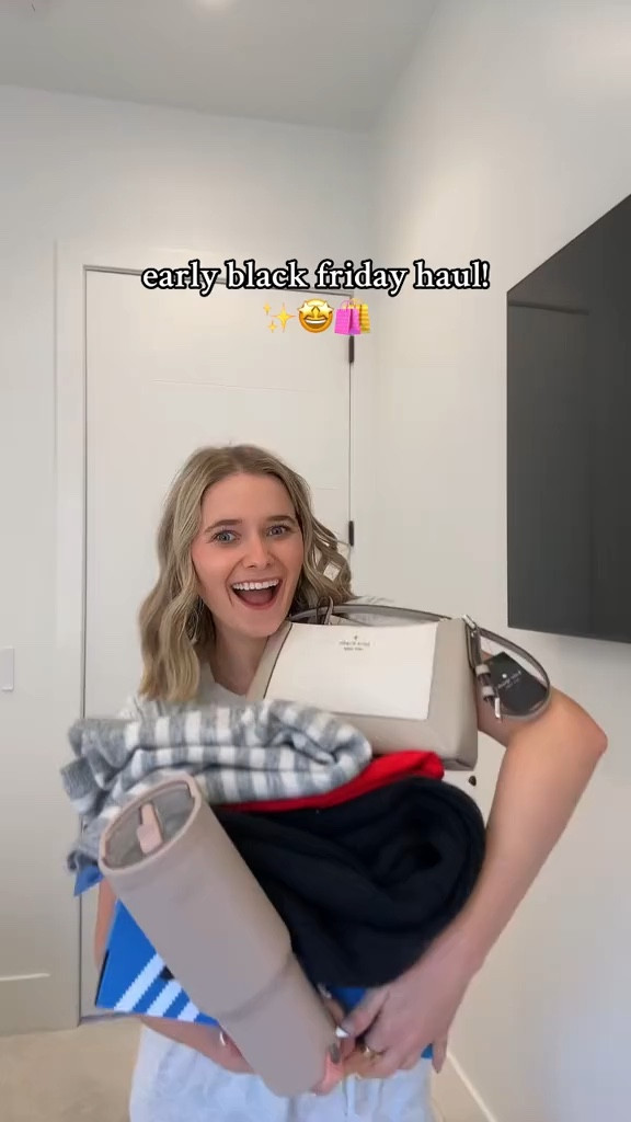 it may be an unpopular opinion but i am loving all of the early black friday deals!!! 🛍️🛍️🛍️

#LTKHoliday #LTKCyberWeek #LTKGiftGuide