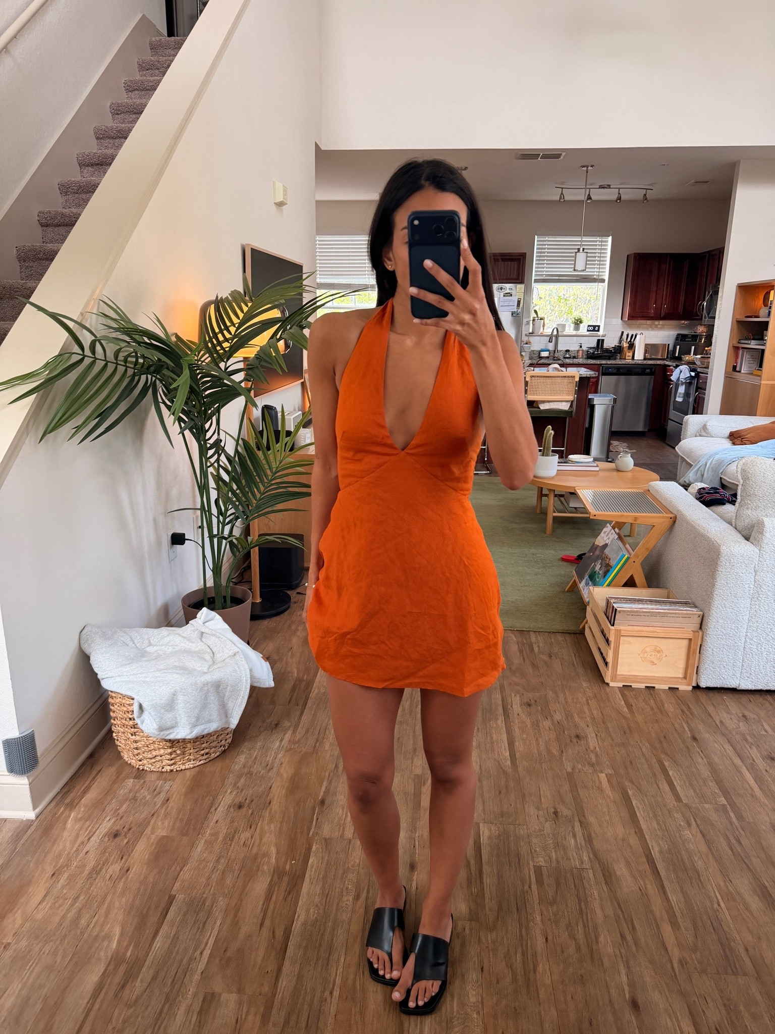 wearing a size small in the dress! @Aritzia

#LTKootd