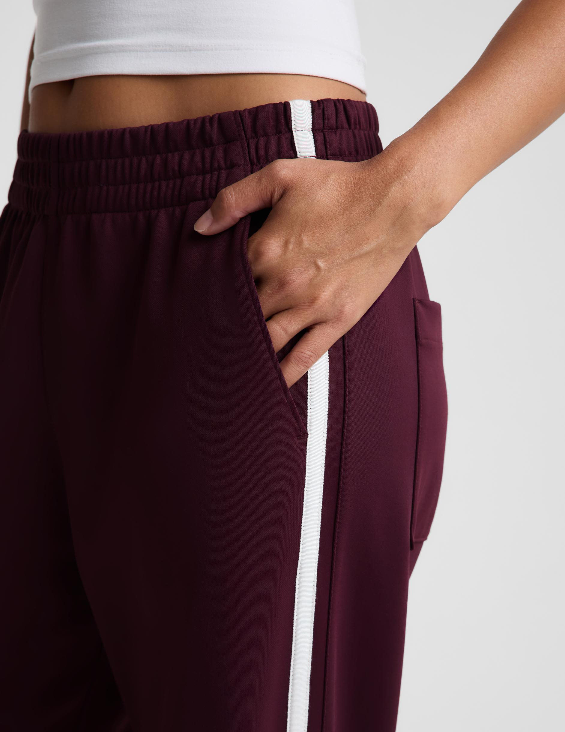 That Tracks Pant 31" | Beyond Yoga | Beyond Yoga