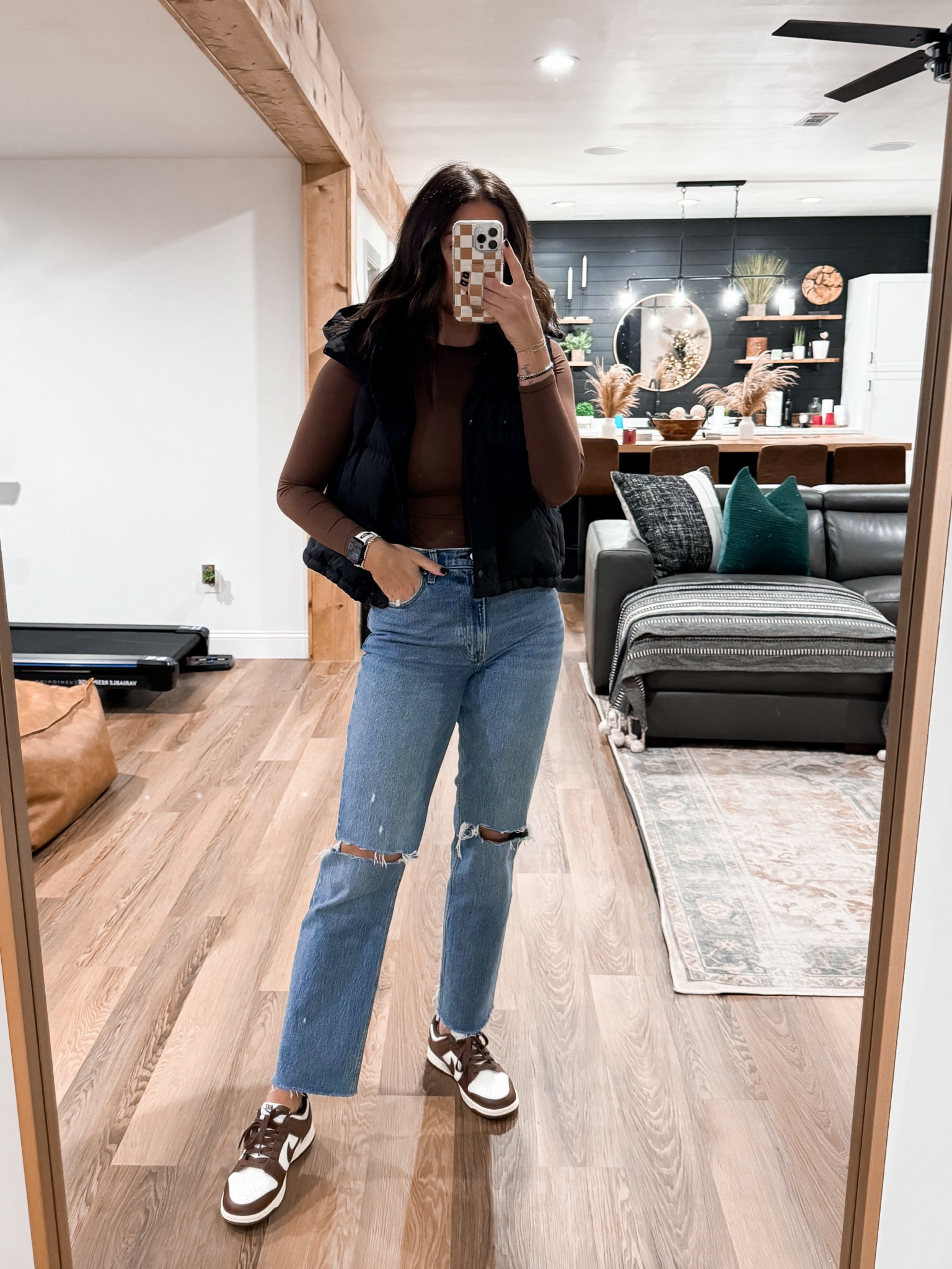 Top-medium
Vest-6
Jeans-27R
Sneakers-tts 8

#LTKfindsunder100 #LTKstyletip #LTKshoecrush