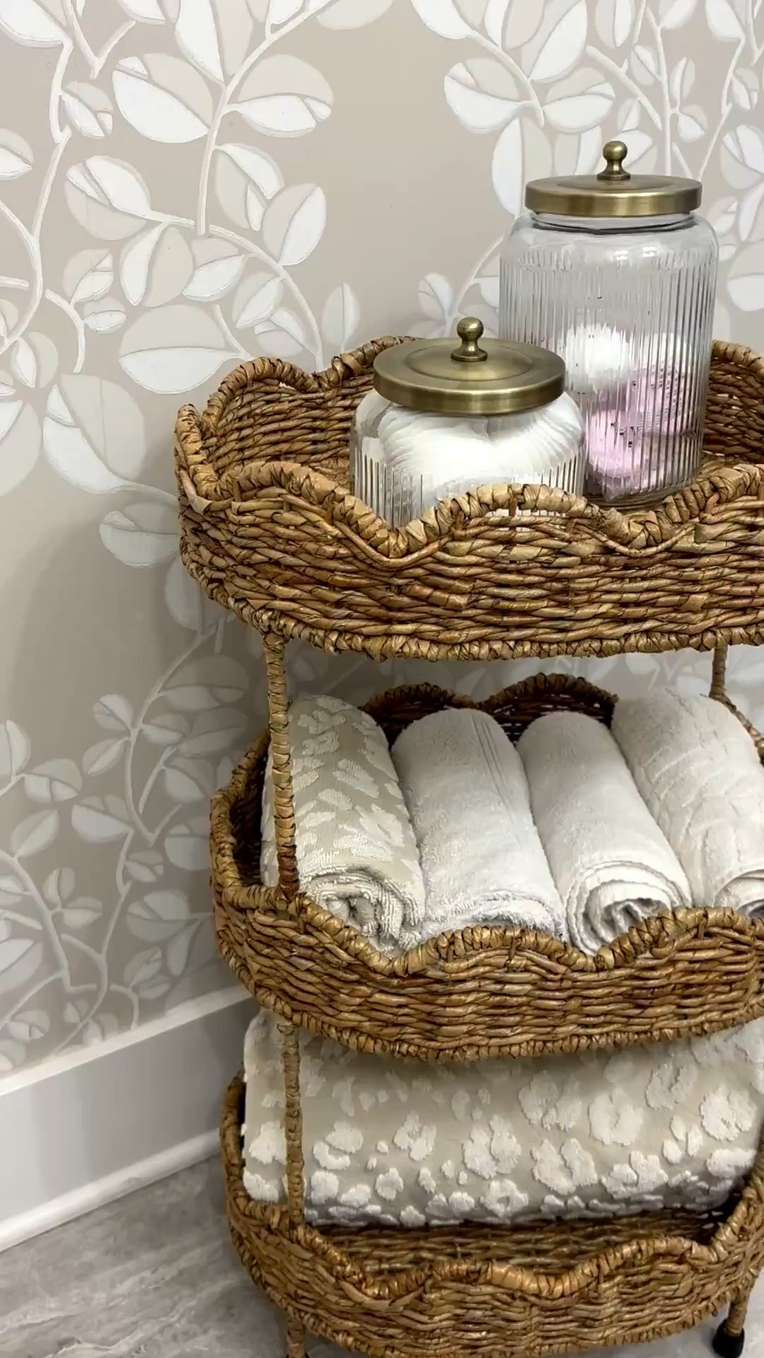 Love this scalloped shelf in my guest bathroom🤍



Spring 2026, home decor, summer, wicker, neutral, minimalism, sidneymarieduke 

#LTKHome