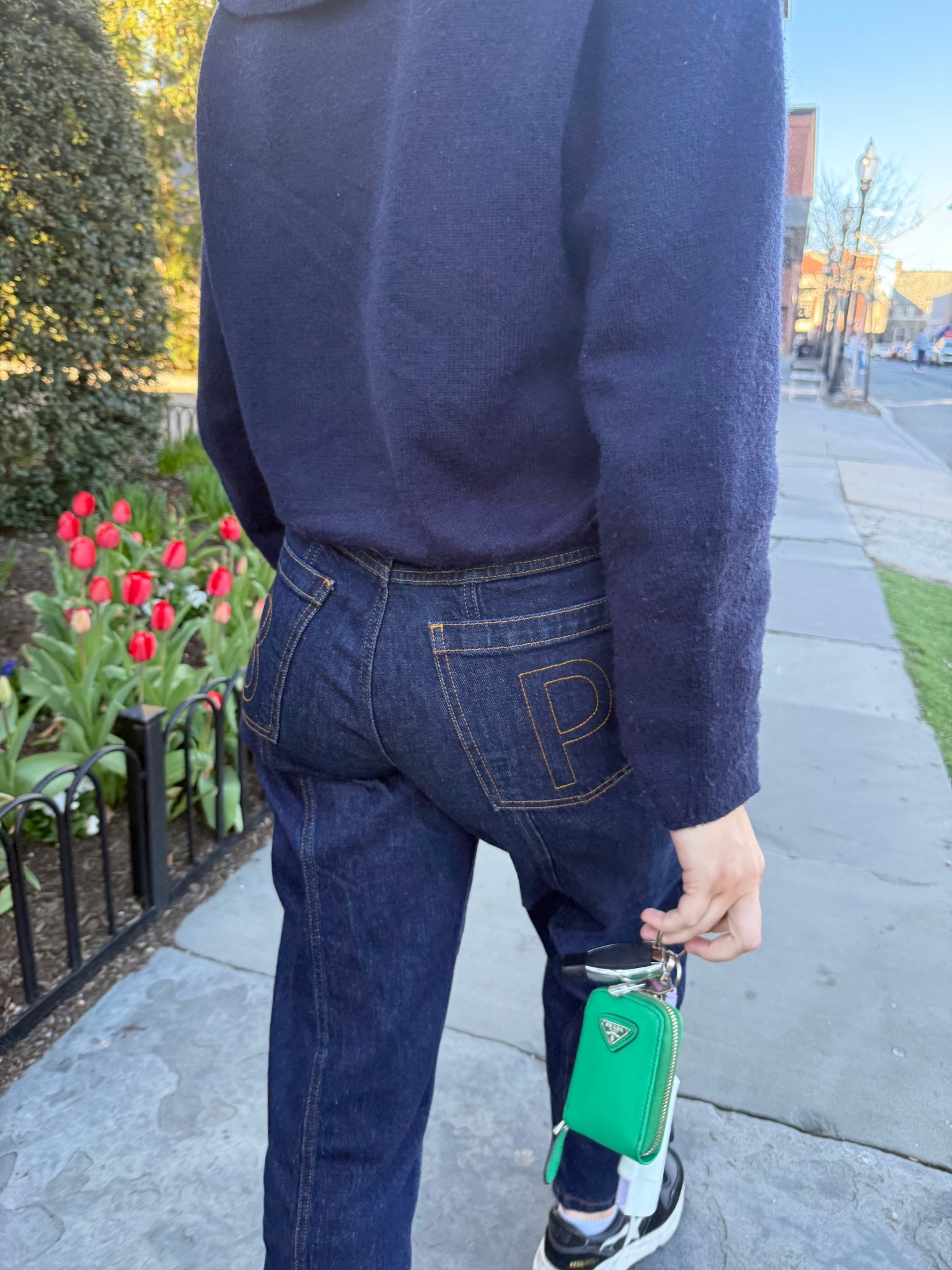 🖤

Navy sweater
Blue sweater
Spring style
Spring outfit
Fall outfit
Fall style
Girls day
Lunch outfit
Cute casual outfit
Casual outfit
Errand outfit
Sunglasses
Baum und Pferdgarten Nara Seam Detail Jeans
Baum und Pferdgarten jeans
Rent the runway
Barrel jeans
Straight leg jeans
High waisted jeans
Dark wash jeans
Dark jeans
Cool jeans
Fun jeans
Statement jeans
Fun pants
Cool pants

#LTKootd #LTKdayinmylife