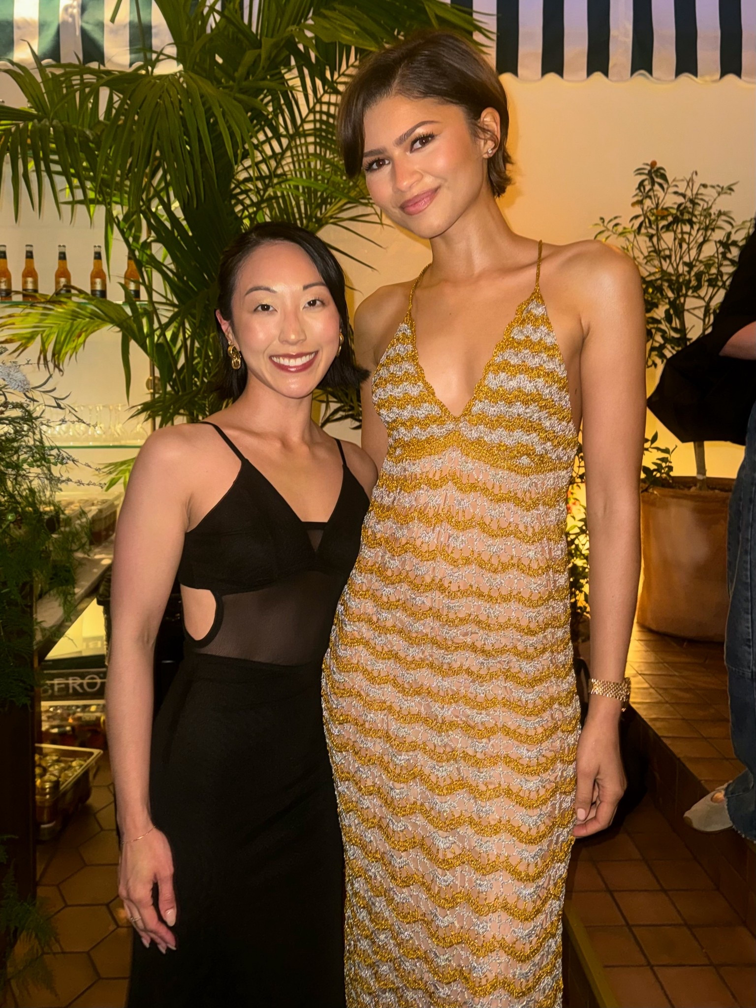 little black dress i wore when i met zendaya 🥹 i'm 4'11" 