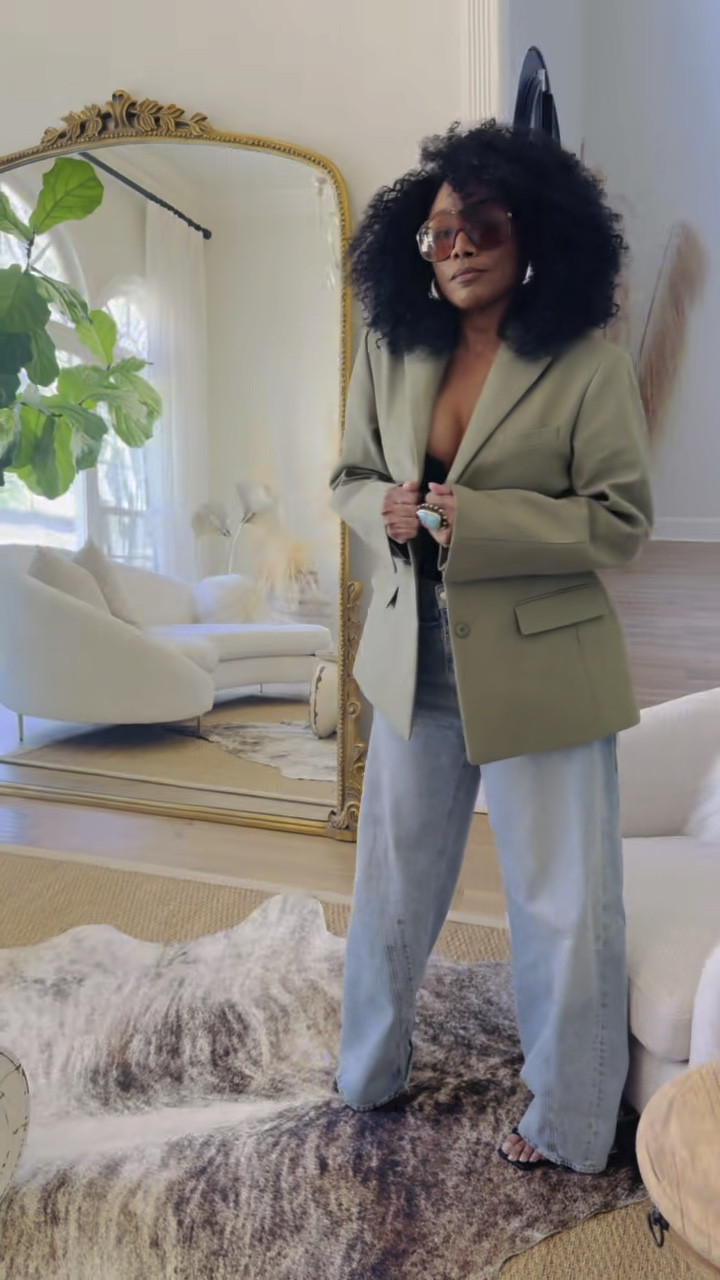 Lovingthis look for Spring 🌼✨
Frankie Shop: Colette hourglass blazer 
Zara Jeans


#LTKstyletip