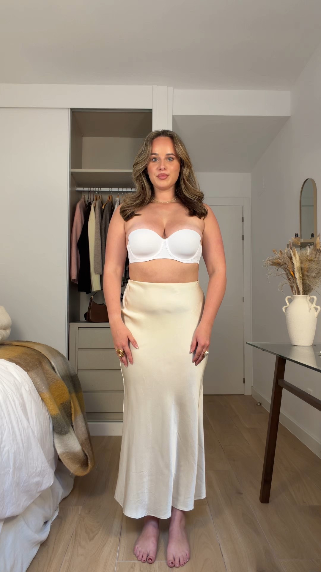 How I am styling my satin skirt this winter🤍

#LTKeurope #LTKuk #LTKwinter