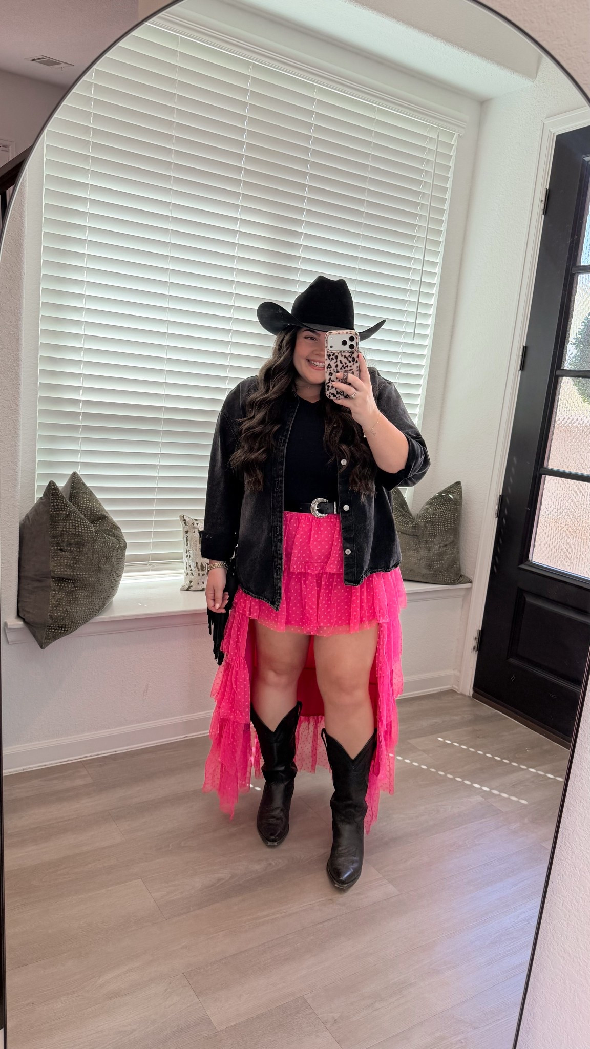 Rodeo outfit. Western outfit. Western style. Houston rodeo outfit. Tulle skirt. Pink and black. Black and pink. Tecovas boots  

Skirt is from impressions boutique, hat is from Stetson!

#LTKgrwm #LTKFestival #LTKootd