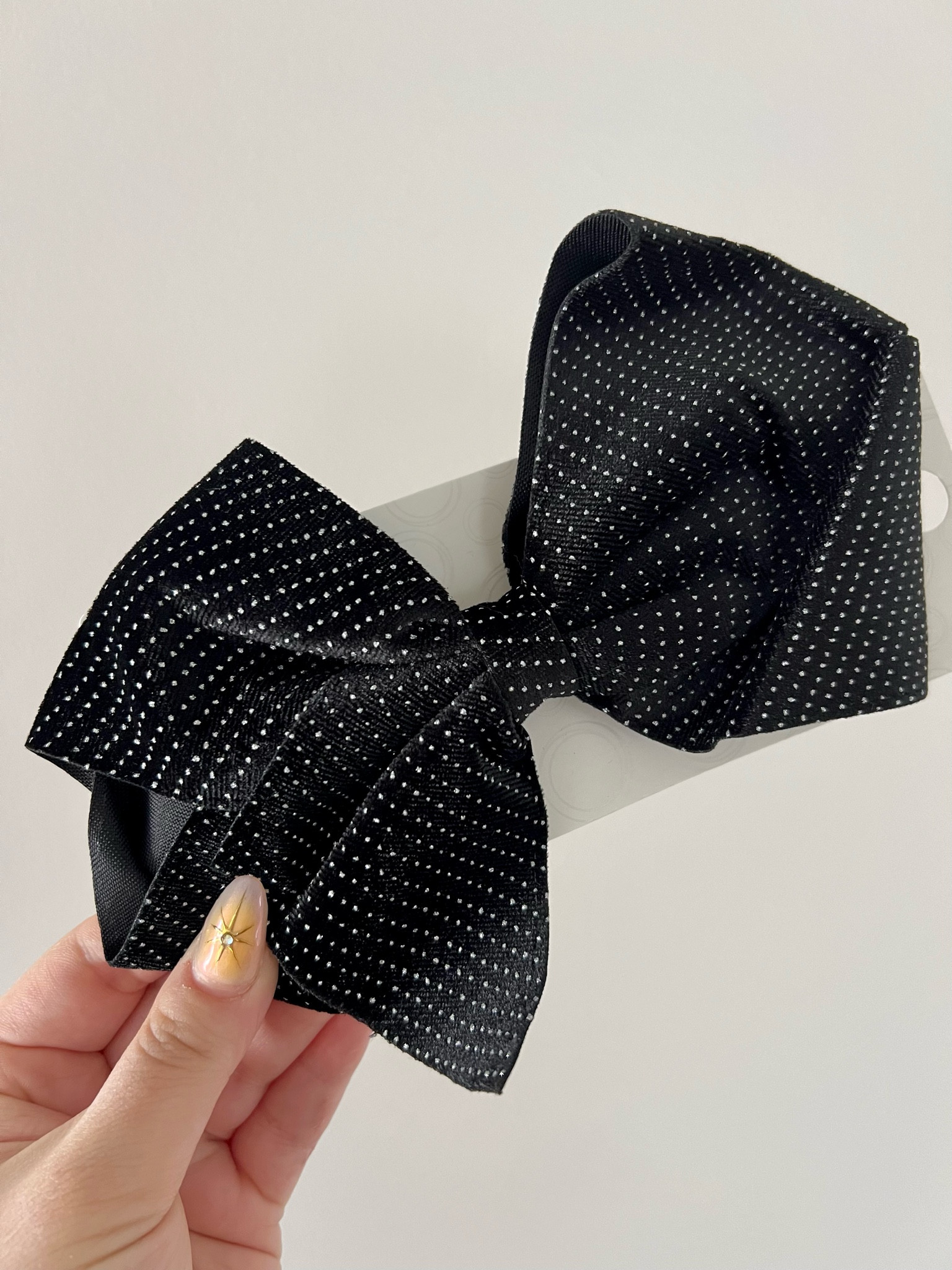 Cute girls black bow! Perfect for spooky outfits. 

#LTKfamily #LTKSeasonal #LTKkids
