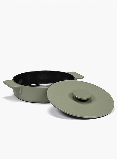Surface medium cast-iron casserole | Simons