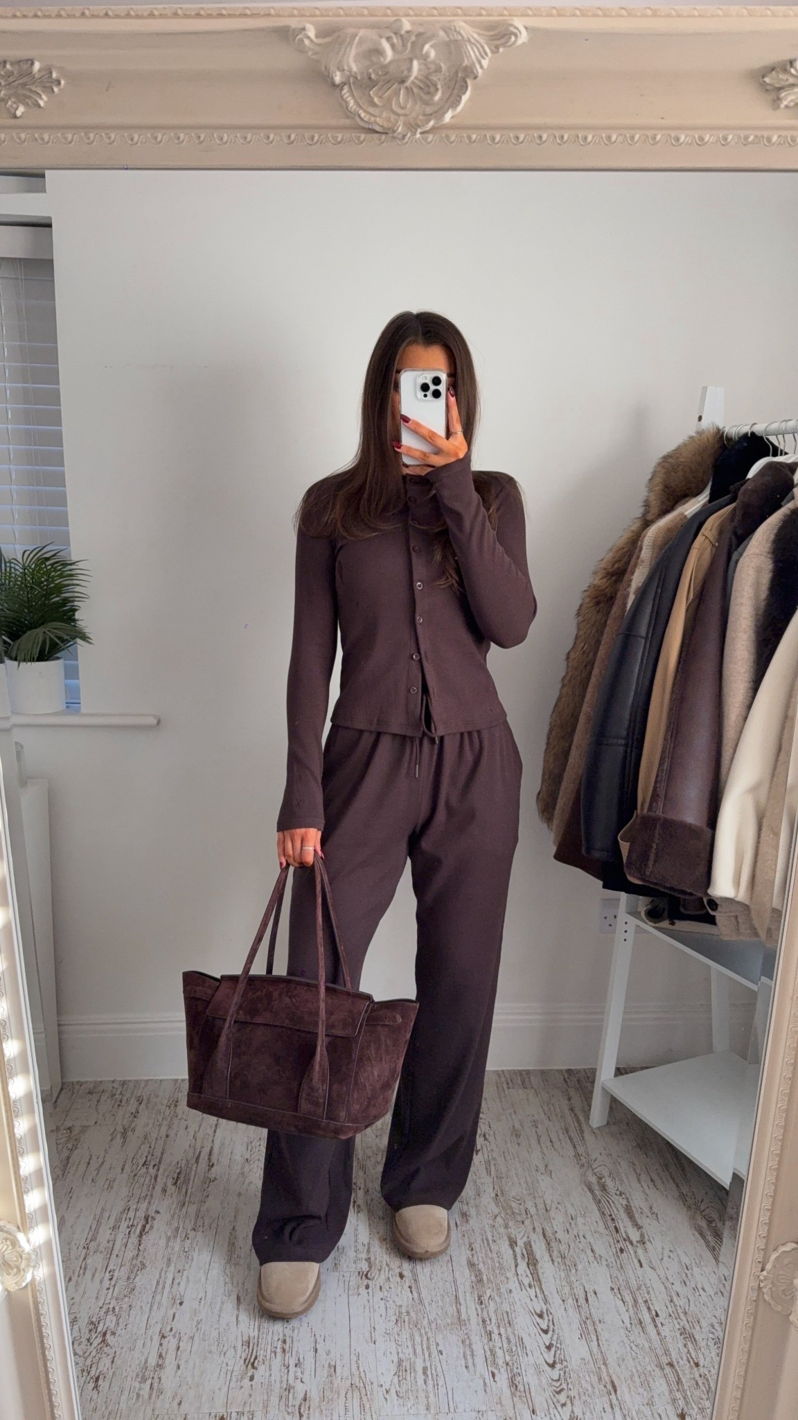 The best lounge set from WAT The Brand has been restocked in brown!! 🤎 my code WATXINDIAROSE will give you 10% discount! 🥰

#LTKstyletip #LTKwinter #LTKeurope